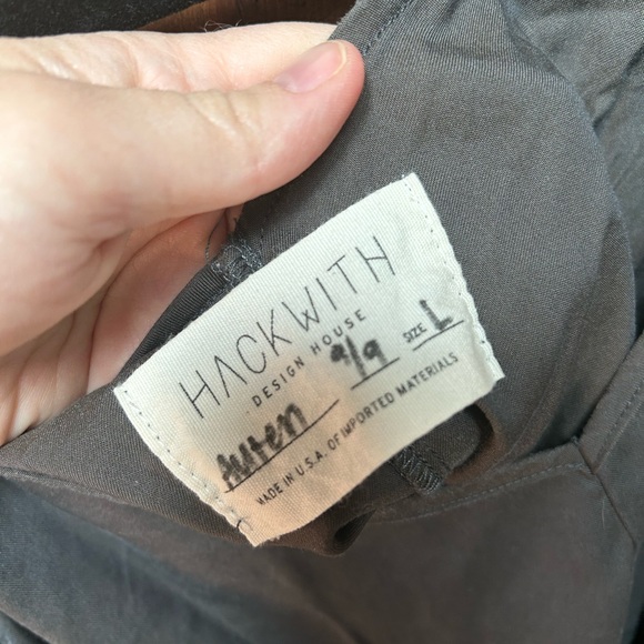 Hackwith Design House Grey/Black Crop Top - Picture 2 of 4